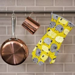 Outlet ๐ Ulster Weavers Ulster Weavers Dotty Sheep Single Oven Glove ๐
